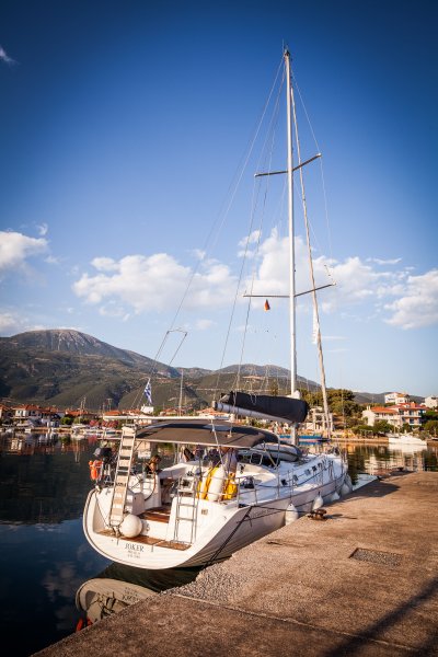 In 10 days from Athens to Corfu | Lens: EF16-35mm f/4L IS USM (1/250s, f8, ISO100)